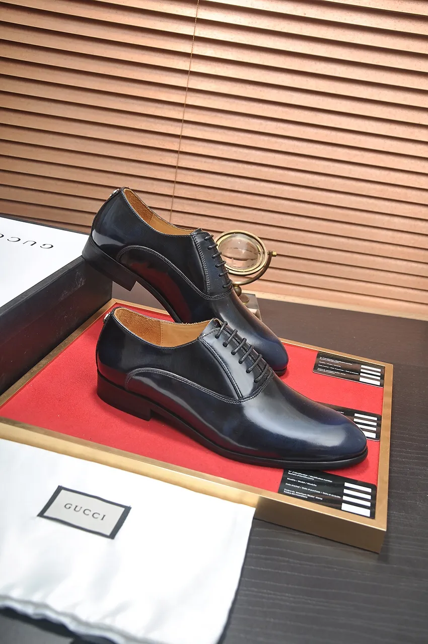 Men's shoes💰500💶Italy's top luxury men's shoe giant (GUCCI) (Gucci) (full cowhide lining) new arrival🍃Original European style🔰 Pleasant to the eye😍In order to make the shoes more durable and non-deformable🌀The production continues to follow traditional methods but there is still no lack of innovation💪Choose original sheepskin for the leather♻️ Smooth and natural And extra bright ⭐Made of imported cowhide, the first choice of rich people 38-45 (45 customized)